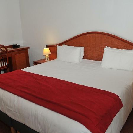 Hotel Le Galoubet Вилньов Любе Екстериор снимка