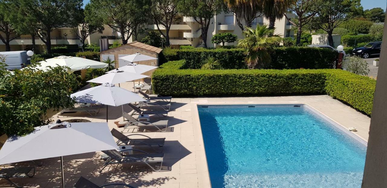 Hotel Le Galoubet Вилньов Любе Екстериор снимка