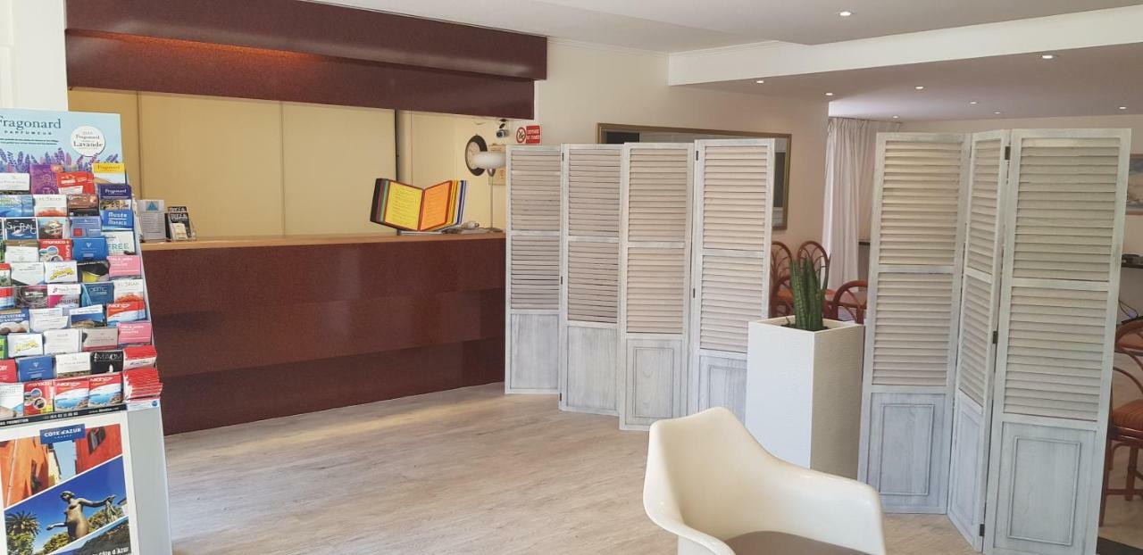 Hotel Le Galoubet Вилньов Любе Екстериор снимка