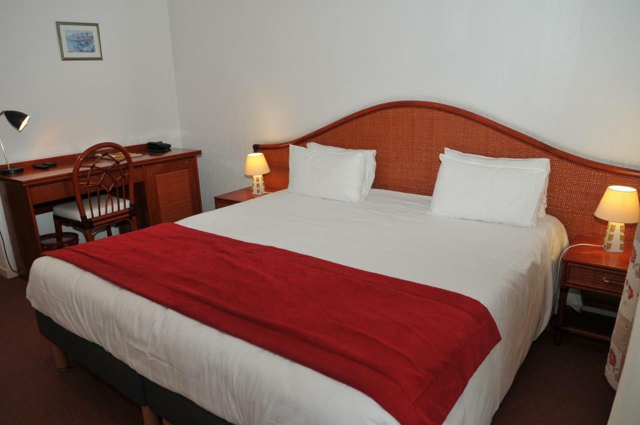 Hotel Le Galoubet Вилньов Любе Екстериор снимка