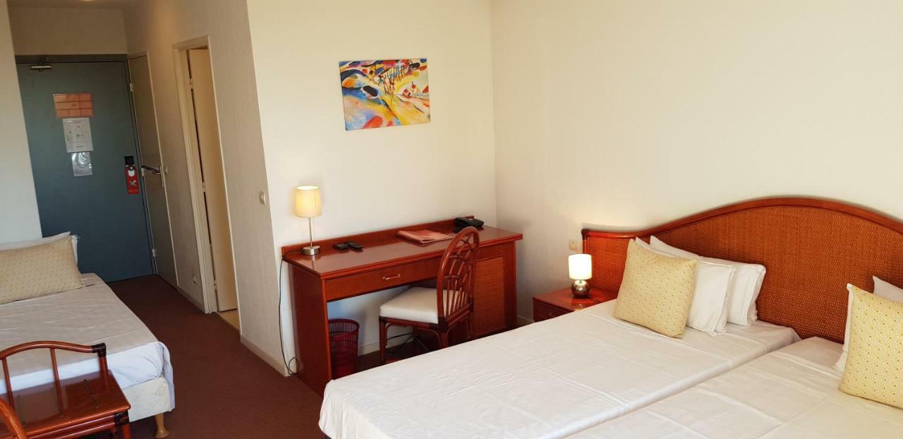 Hotel Le Galoubet Вилньов Любе Екстериор снимка